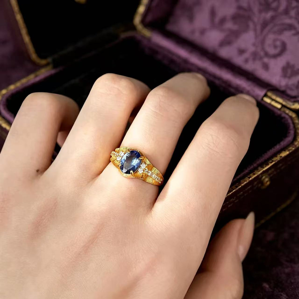 Tanzanite Velvet Vintage Ring